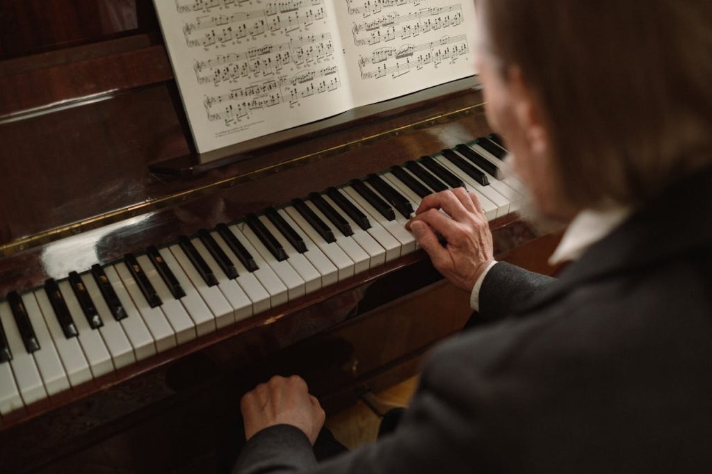 Les avantages d'apprendre le piano après 40 ans